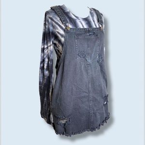 ✴️SOLD✴️Cello Black Distressed Overall Mini Jumper